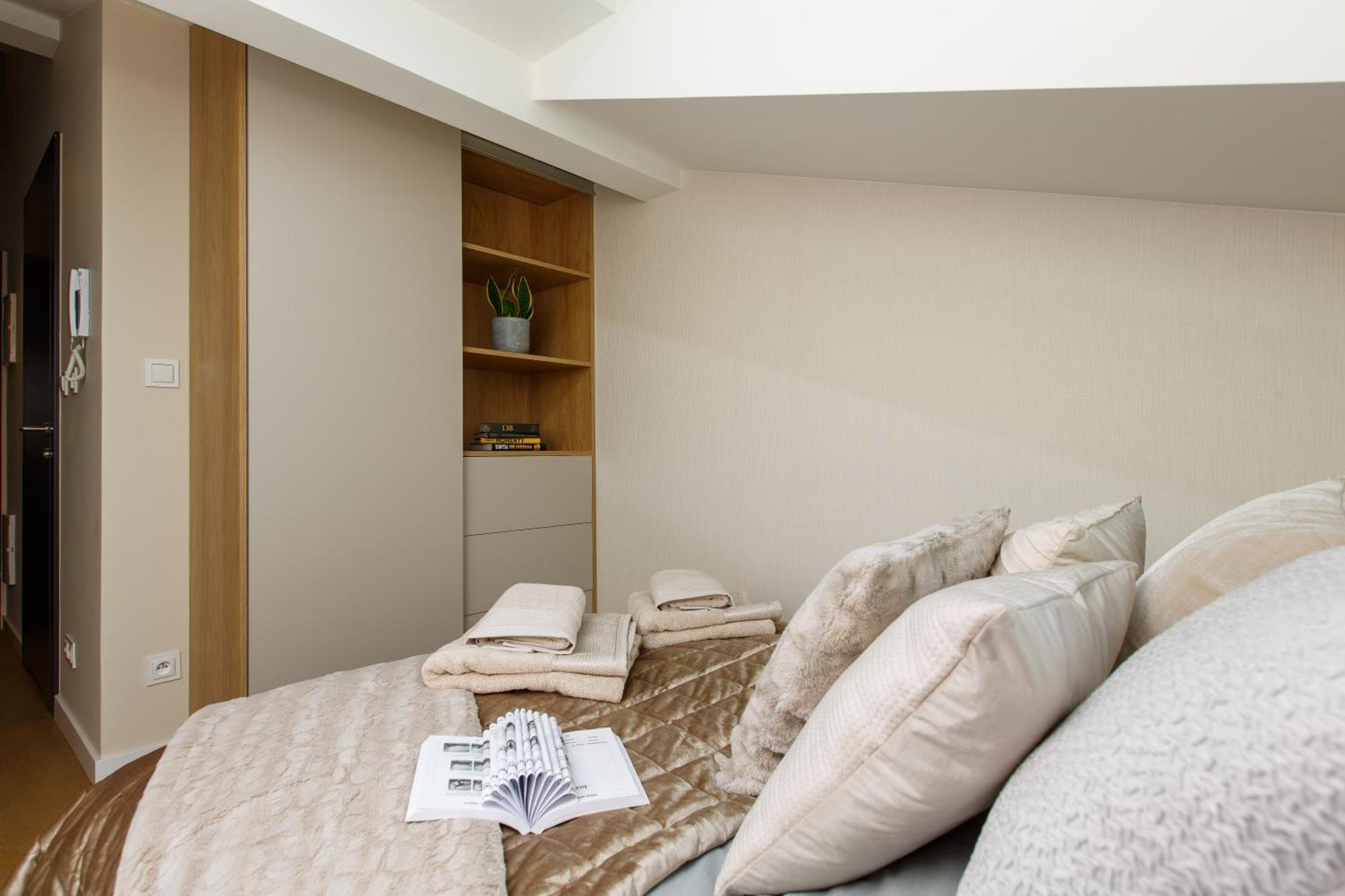 Premium 57, Faktura Vat, Obok Rynku Centrum, Parking Apartment *