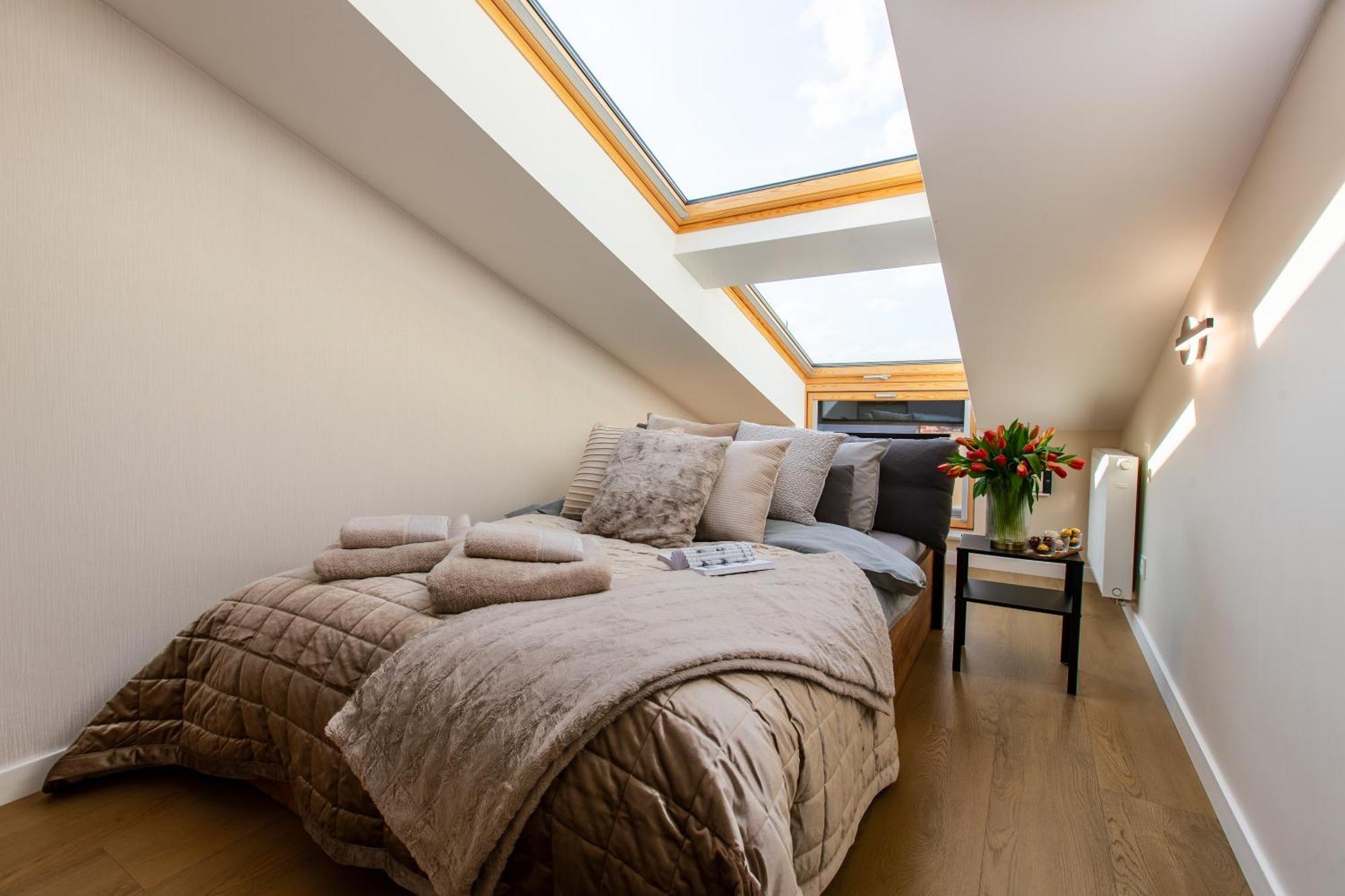 Premium 57, Faktura Vat, Obok Rynku Centrum, Parking Apartment